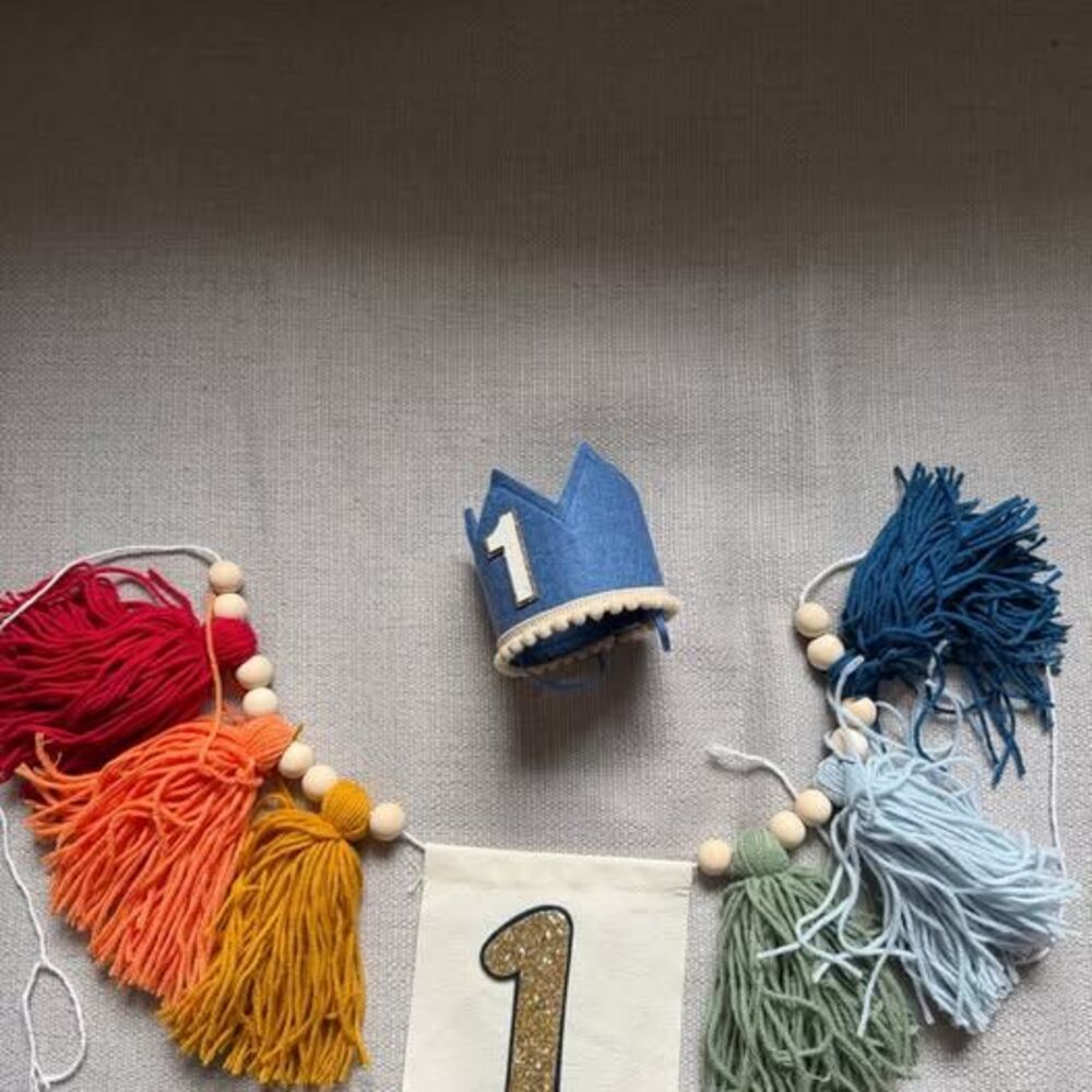 ONE Crown + High Chair Banner